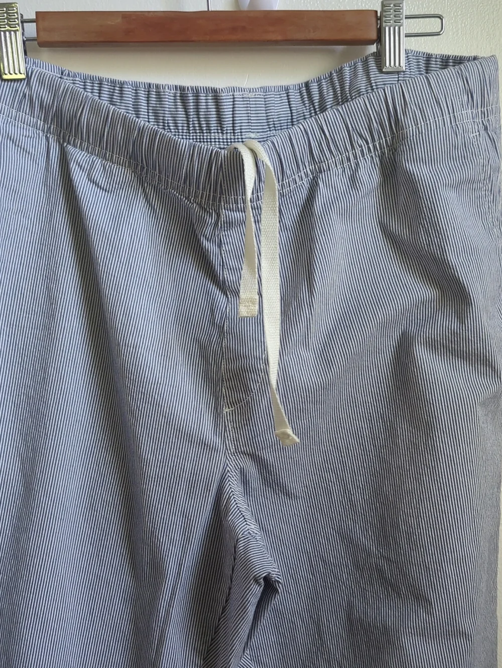Uniqlo Men's Light Blue Seersucker Chinos